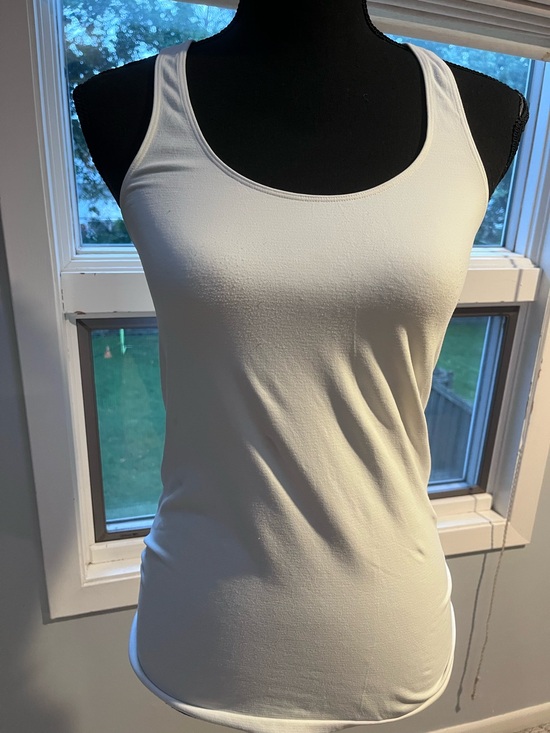 Babaton Tops - Babaton Sculpt Racerback Scoop Neck Tank Top